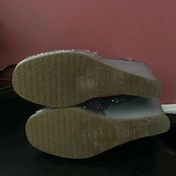 Toms Sparkling Wedge Shoes - Picture 7 of 7